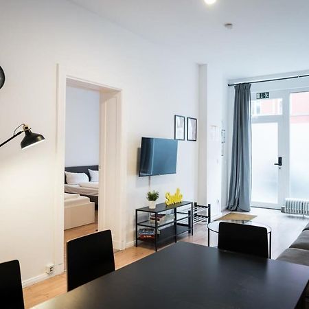 Great Apartment In Berlin Neukoelln Buitenkant foto