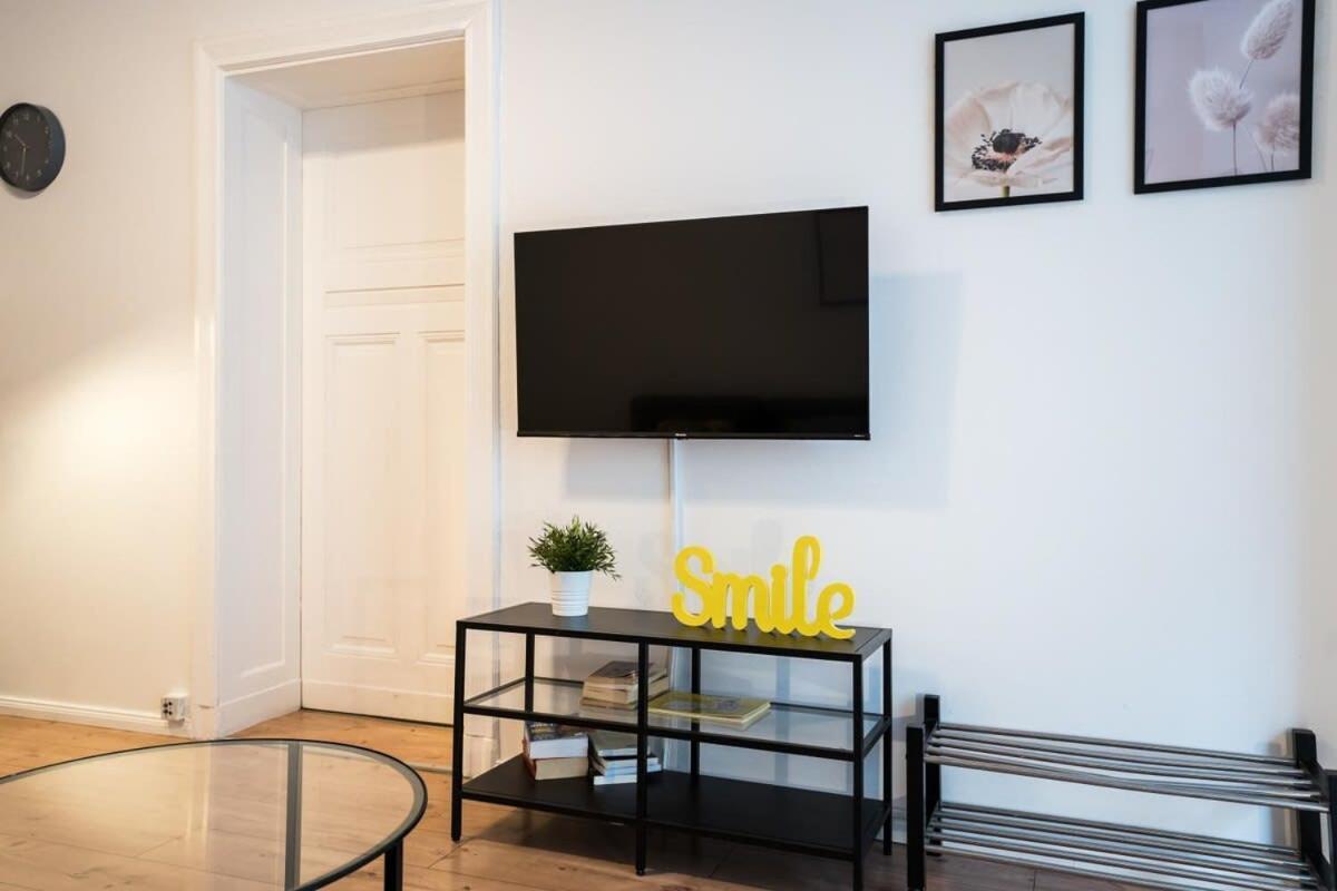 Great Apartment In Berlin Neukoelln Buitenkant foto